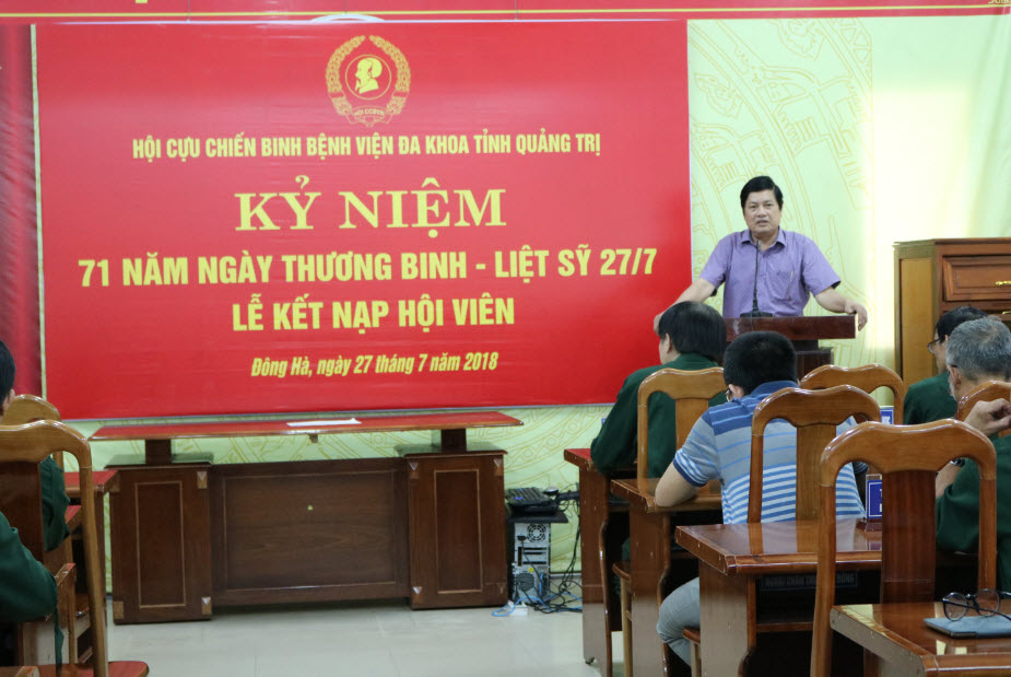 Đại diện lãnh đạo Bệnh viện phát biểu tại buổi lễ kỷ niệm