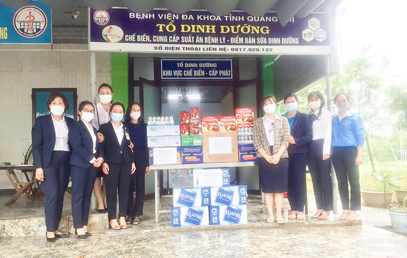 Bệnh viện Đa khoa tỉnh thường xuyên kêu gọi các phần quà để hỗ trợ bệnh nhân nghèo - Ảnh: BVĐK