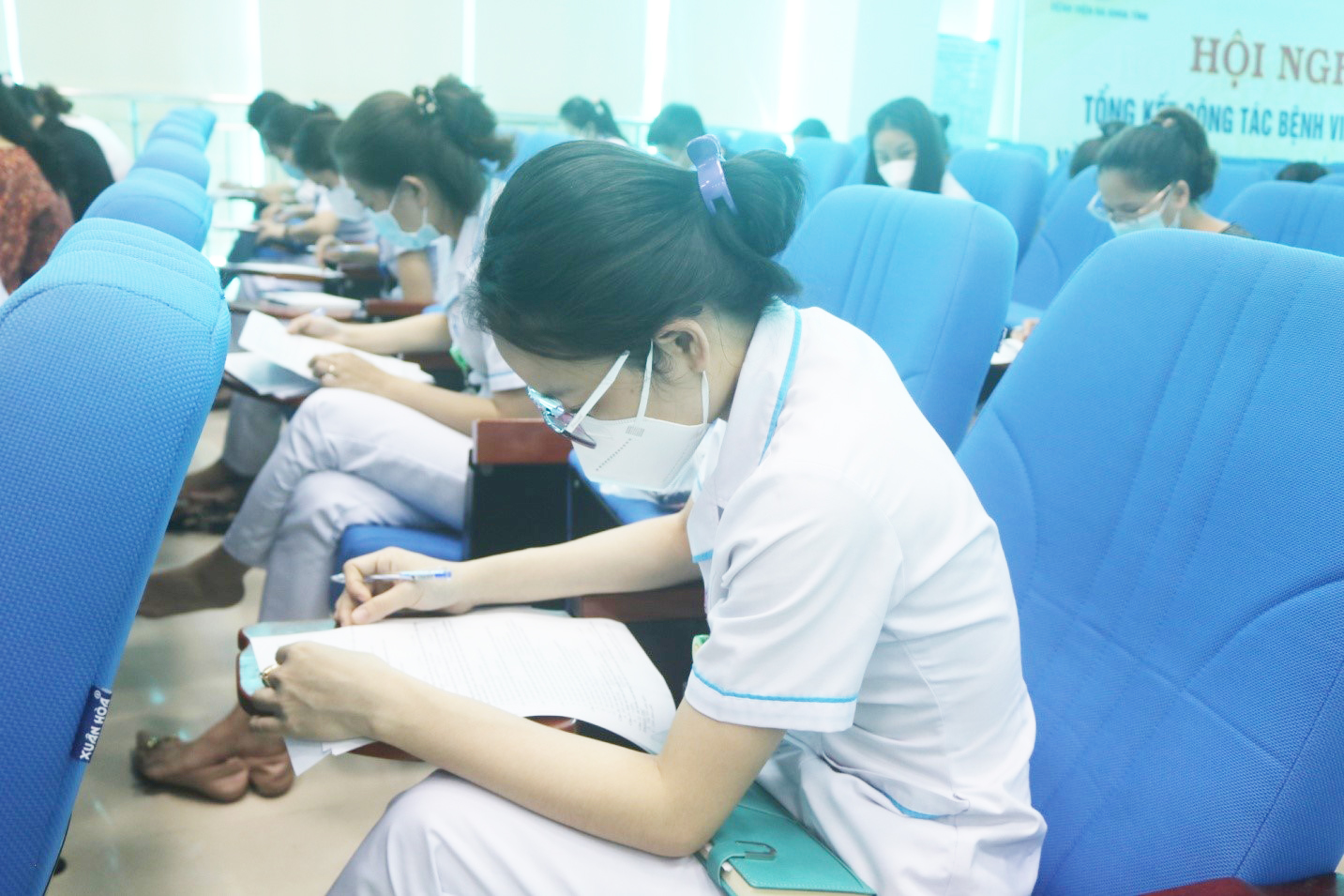 Học viên thực hiện bài kiểm tra đầu vào